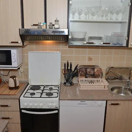 Apartment Ma-lo 1 Pirovac